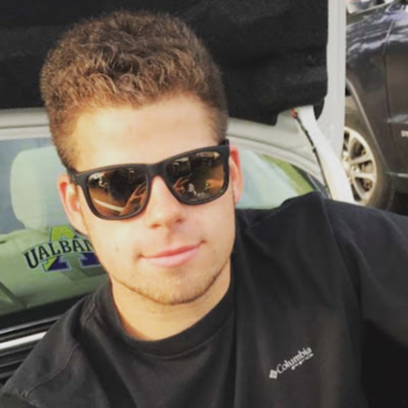 Meet your Posher, Justin - Picture 1 of 1